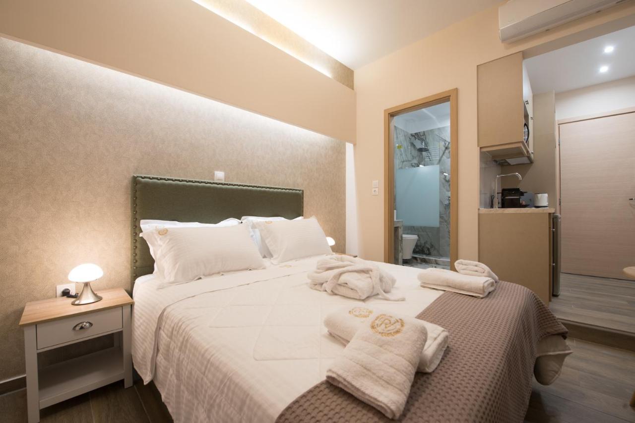 Rob Venture Suites At The Central Of Athens City Экстерьер фото