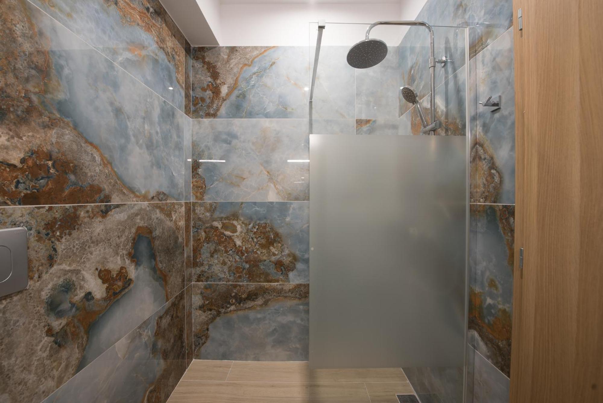 Rob Venture Suites At The Central Of Athens City Экстерьер фото